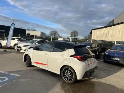 TOYOTA Yaris 116h GR Sport 5p MY22 occasion 2023 - Photo 3