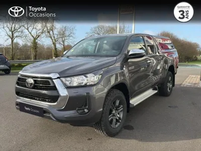 TOYOTA Hilux 2.8 D-4D 204ch X-Tra Cabine Légende 4WD BVA MY24 occasion 2024 - Photo 1