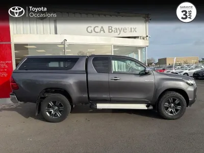 TOYOTA Hilux 2.8 D-4D 204ch X-Tra Cabine Légende 4WD BVA MY24 occasion 2024 - Photo 3