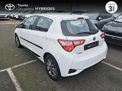 TOYOTA Yaris 100h Dynamic 5p RC19 occasion 2020 - Photo 2