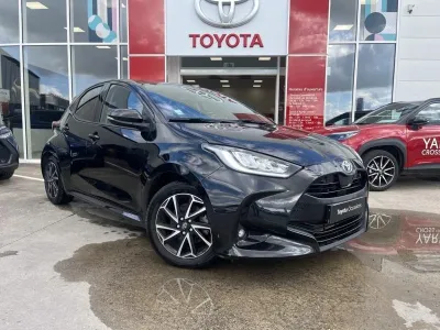 TOYOTA Yaris 116h Design 5p MY22 occasion 2023 - Photo 2