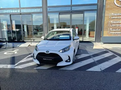 TOYOTA Yaris 116h Dynamic Business + Programme Beyond Zero Academy 5p MC24 occasion 2023 - Photo 1