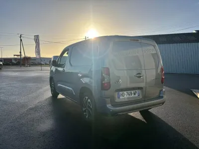 TOYOTA PROACE CITY Medium 130 D-4D Dynamic BVA MC23 occasion 2025 - Photo 3