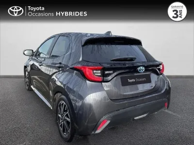TOYOTA Yaris 116h Design 5p MY22 occasion 2023 - Photo 2