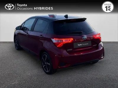 TOYOTA Yaris 100h Collection 5p RC18 occasion 2018 - Photo 2