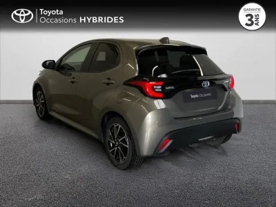 TOYOTA Yaris 116h Design 5p MY22 occasion 2023 - Photo 2