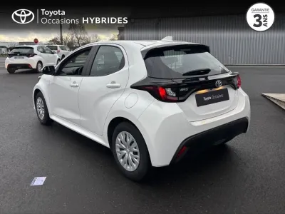 TOYOTA Yaris 116h Dynamic 5p MY22 occasion 2023 - Photo 2