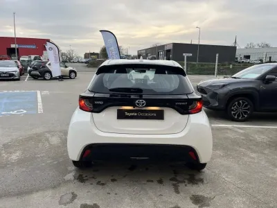 TOYOTA Yaris 116h Dynamic 5p MY22 occasion 2023 - Photo 4