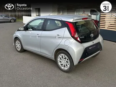 TOYOTA Aygo 1.0 VVT-i 72ch x-play x-app 5p MC18 occasion 2020 - Photo 2