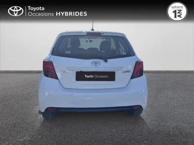 TOYOTA Yaris 100 VVT-i Dynamic CVT 5p occasion 2015 - Photo 4