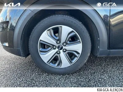 KIA Niro 1.6 GDi 105ch ISG + électrique 43.5ch Design DCT6 occasion 2019 - Photo 4