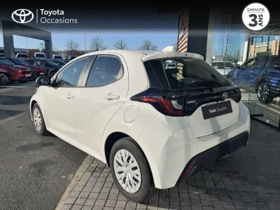 TOYOTA Yaris 70 VVT-i Dynamic Business 5p MY22 occasion 2023 - Photo 2