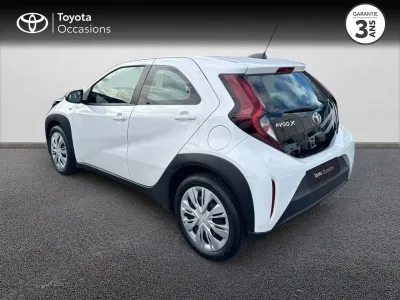TOYOTA Aygo X 1.0 VVT-i 72ch Dynamic occasion 2022 - Photo 2
