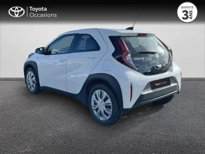 TOYOTA Aygo X 1.0 VVT-i 72ch Dynamic occasion 2023 - Photo 2