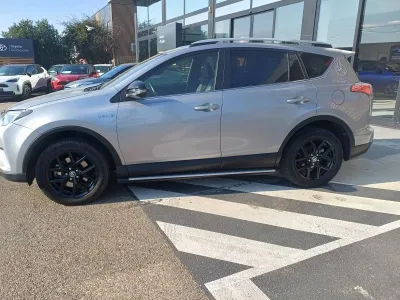 TOYOTA RAV4 197 Hybride Black Edition AWD CVT occasion 2018 - Photo 3