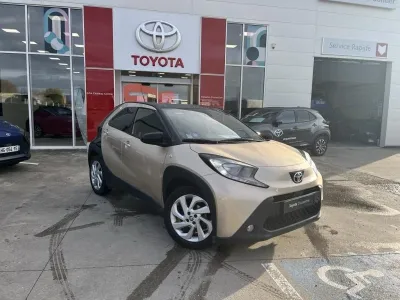 TOYOTA Aygo X 1.0 VVT-i 72ch Design occasion 2022 - Photo 2