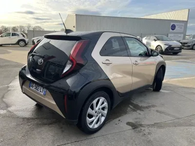 TOYOTA Aygo X 1.0 VVT-i 72ch Design occasion 2022 - Photo 3