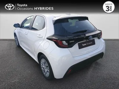 TOYOTA Yaris 116h Dynamic 5p MY22 occasion 2023 - Photo 2