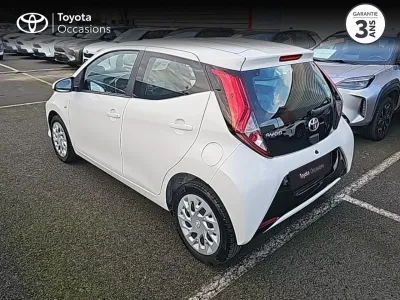 TOYOTA Aygo 1.0 VVT-i 72ch x-play 5p MY20 occasion 2020 - Photo 2