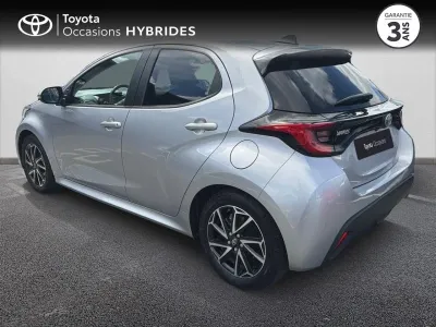 TOYOTA Yaris 116h Design 5p MY22 occasion 2023 - Photo 2