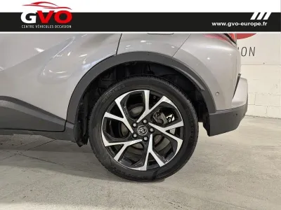 TOYOTA C-HR 122h Graphic 2WD E-CVT occasion 2017 - Photo 4