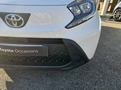 TOYOTA Aygo X 1.0 VVT-i 72ch Dynamic occasion 2022 - Photo 2