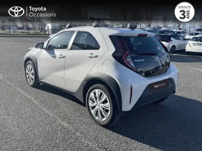 TOYOTA Aygo X 1.0 VVT-i 72ch Dynamic + Barres de toit occasion 2022 - Photo 2