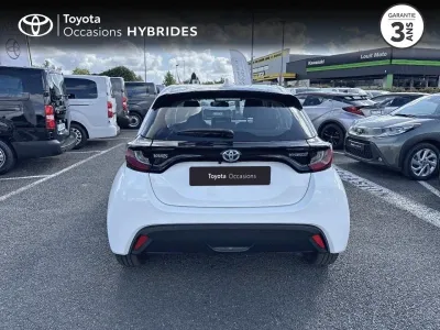 TOYOTA Yaris 116h Dynamic 5p MY22 occasion 2023 - Photo 4