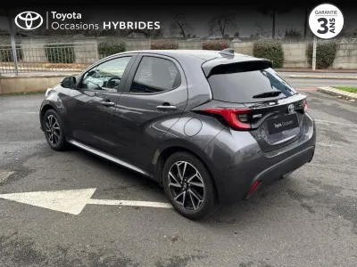 TOYOTA Yaris 116h Design 5p MY22 occasion 2023 - Photo 2
