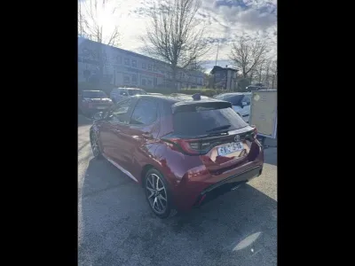 TOYOTA Yaris 116h Collection 5p occasion 2020 - Photo 2