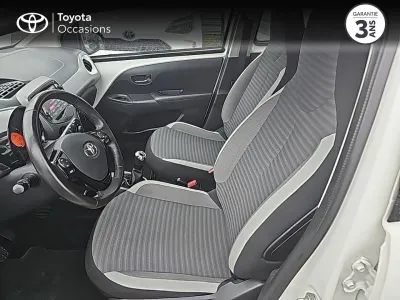TOYOTA Aygo 1.0 VVT-i 72ch x-play 5p occasion 2019 - Photo 3