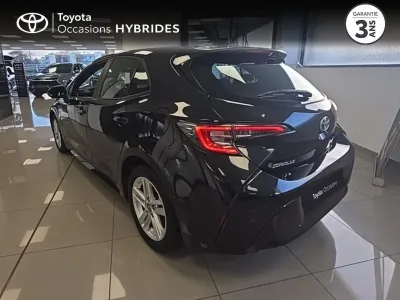 TOYOTA Corolla 122h Dynamic Business + Programme Beyond Zero Academy occasion 2023 - Photo 2