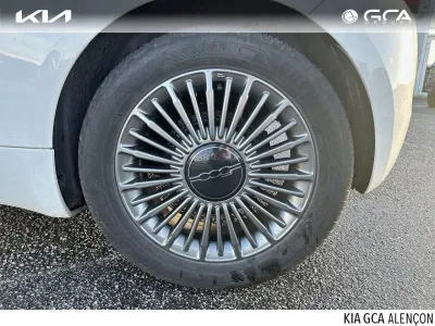 FIAT 500 Berline MY22 Icône berline 42 kWh occasion 2023 - Photo 4