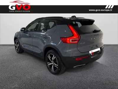 VOLVO XC40 D3 AdBlue 150ch R-Design Geartronic 8 occasion 2020 - Photo 2