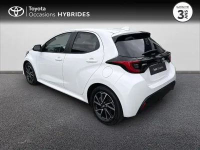 TOYOTA Yaris 116h Design 5p MY22 occasion 2023 - Photo 2