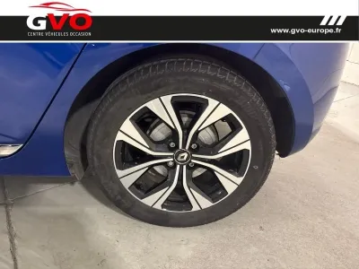 RENAULT Clio 1.6 E-Tech 140ch Limited -21 occasion 2021 - Photo 4