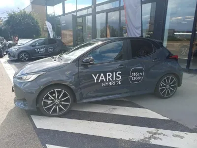 TOYOTA Yaris 130h GR Sport 5p MY25 occasion 2025 - Photo 3