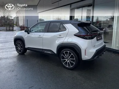 TOYOTA Yaris Cross 116h GR Sport Pack TO MY22 occasion 2023 - Photo 2