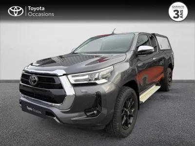 TOYOTA Hilux 2.8 D-4D X-Tra Cabine Légende 4WD RC21 occasion 2021 - Photo 1