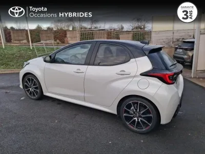 TOYOTA Yaris 116h GR Sport 5p MY22 occasion 2022 - Photo 2