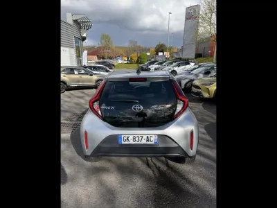 TOYOTA Aygo X 1.0 VVT-i 72ch Dynamic occasion 2022 - Photo 3