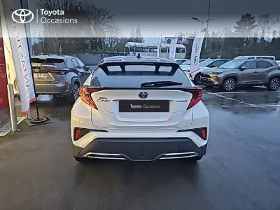 TOYOTA C-HR 184h Distinctive 2WD E-CVT MC19 occasion 2020 - Photo 4