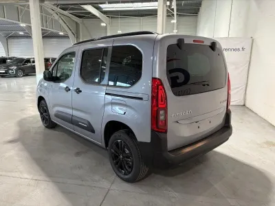 CITROEN Berlingo Taille M - 1.5 BlueHDi 130ch S&S MAX EAT8 5 places occasion 2025 - Photo 2