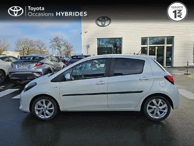TOYOTA Yaris HSD 100h Style 5p occasion 2016 - Photo 3