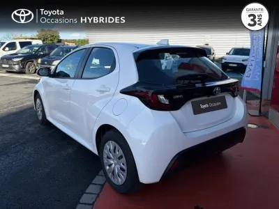 TOYOTA Yaris 116h Dynamic Business 5p + Programme Beyond Zero Academy MY22 occasion 2023 - Photo 3