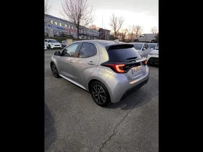 TOYOTA Yaris 116h Design 5p occasion 2022 - Photo 4