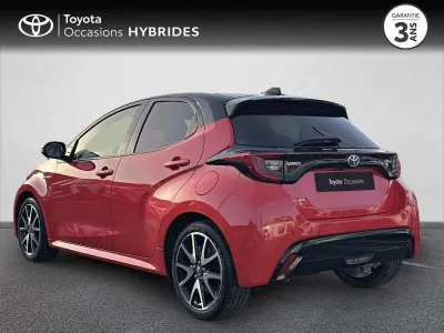 TOYOTA Yaris 116h Première 5p occasion 2021 - Photo 2