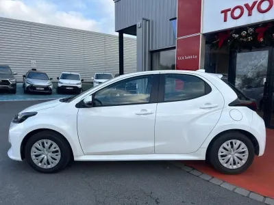 TOYOTA Yaris 116h Dynamic 5p MY21 occasion 2023 - Photo 3