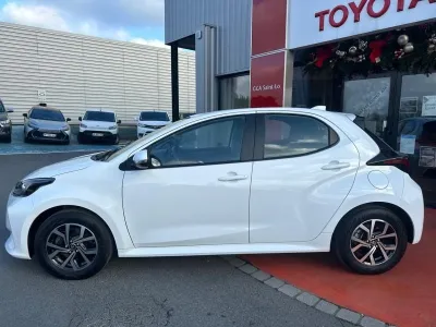 TOYOTA Yaris 116h Dynamic 5p MY21 occasion 2023 - Photo 3
