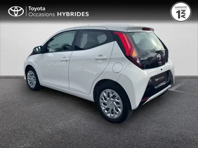 TOYOTA Aygo 1.0 VVT-i 72ch x-play 5p occasion 2018 - Photo 2